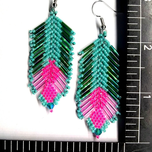 ⭐SOLD⭐ JRW Handmade Feather Earrings - Picture 5 of 8